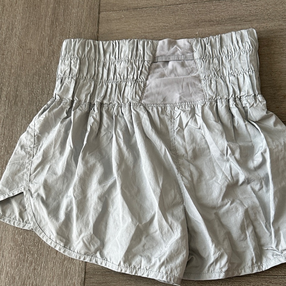 Free People Movement- Women's Light Gray High-Waisted Shorts size Medium